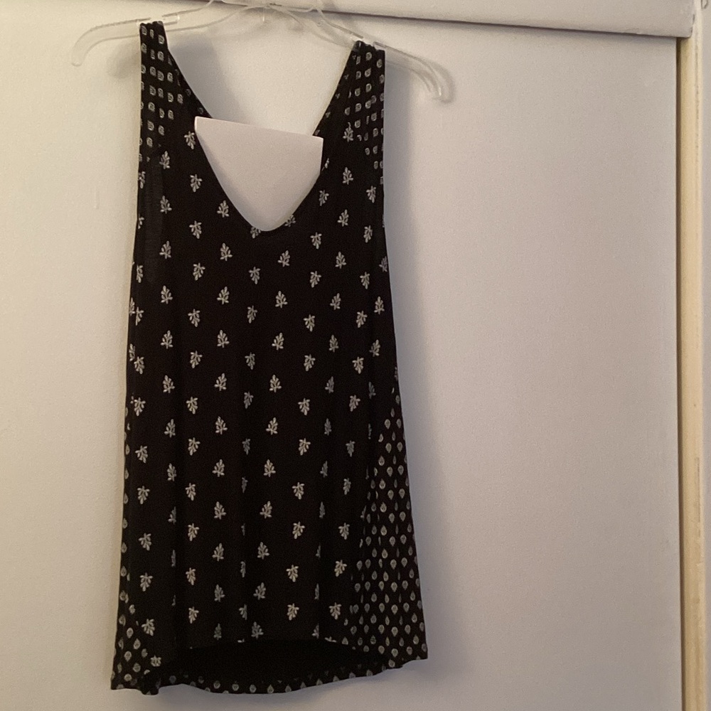 Old Navy Black and White Floral Tank Top
